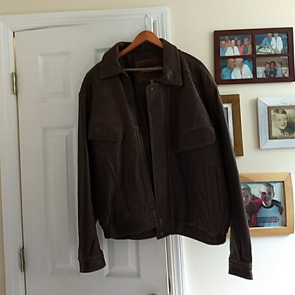 Leather bomber